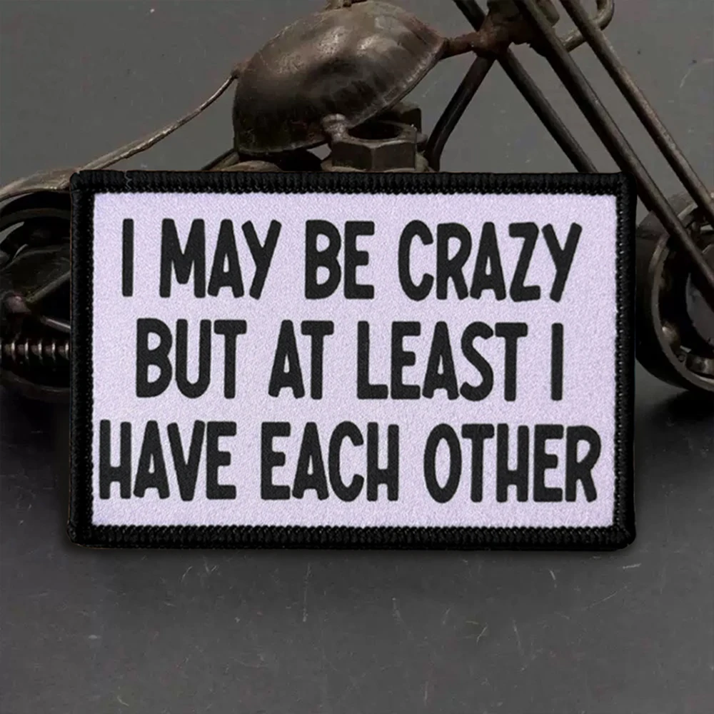Parche de moral I May Be Crazy – Táctico gancho y bucle - imagen 5
