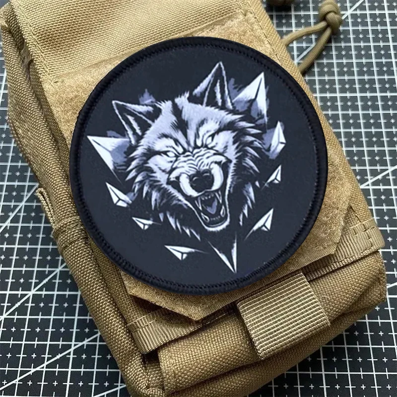 Parche de insignia de moral táctica de lobo, brazalete militar, parches de gancho y bucle para ropa, pegatinas para mochila - imagen 5
