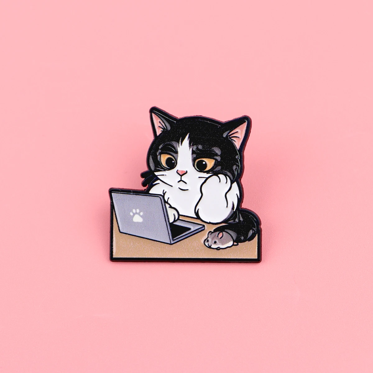 Pin esmaltado gato decorativo – Broche metálico para solapa y mochila - imagen 4