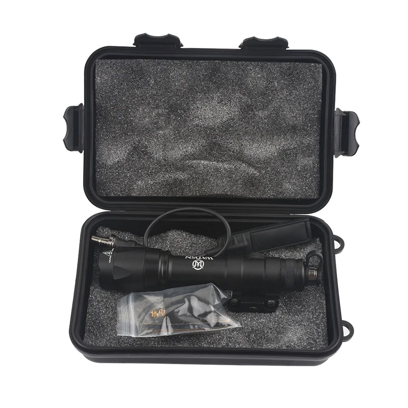 Linterna táctica para deportes al aire libre, luz Led fuerte, cable controlado, cola de ratón, equipo de iluminación, M600C - imagen 3