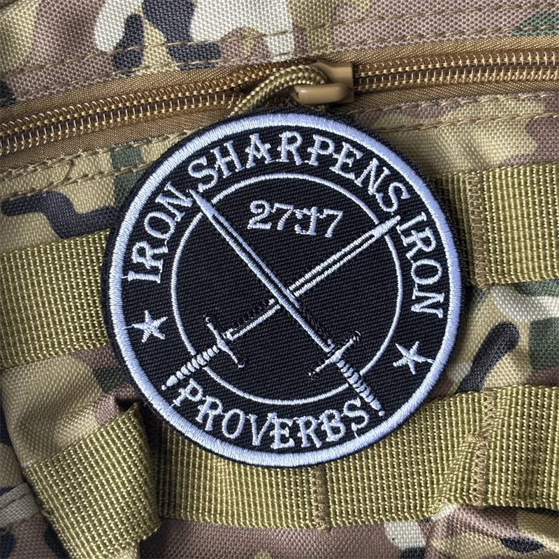 Parche bordado de espadas dobles militares para ropa, gancho, insignias de moral táctica, parches, pegatinas para mochila - imagen 3