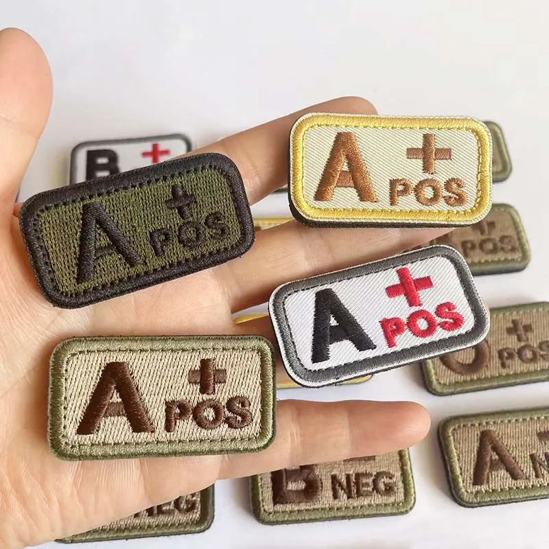 A B AB O POS, parche de gancho y bucle bordado con emblema tipo sangre NEG, pegatina mágica para mochila con insignia táctica, 5*2,5 CM - imagen 3