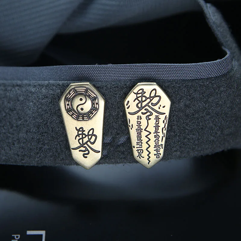 Gossip Geomancy Spells Parche de metal táctico Mini insignias para ropa Chaleco Mochila Decoración DIY con gancho Tai Chi Gossip - imagen 3