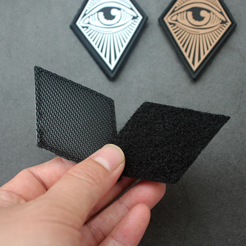 Parche luminoso de PVC de Ojo de Dios, parche táctico de goma que brilla en la oscuridad, insignia para bolsa, ropa, chaleco, decoración DIY - imagen 4