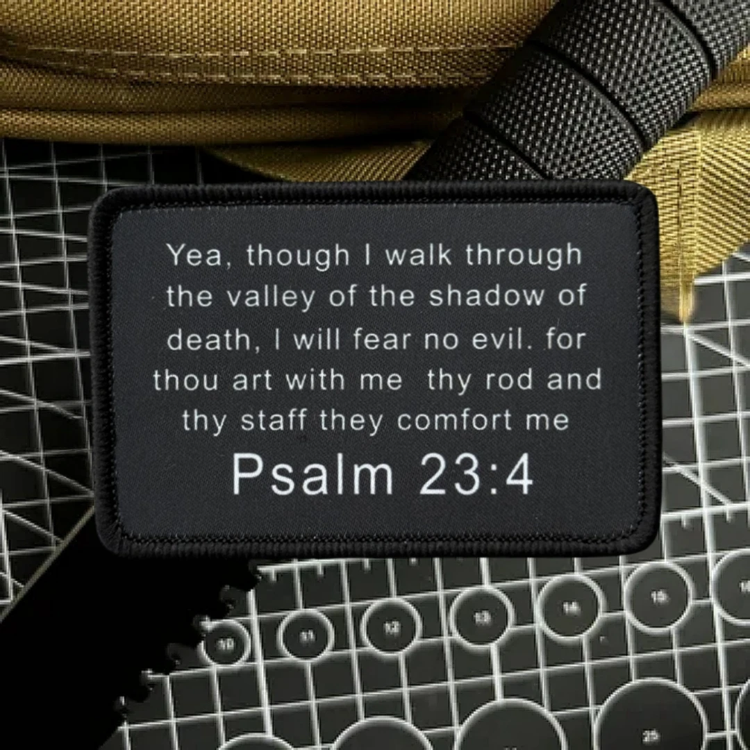 Parche de texto de la Biblia "Proverbios desmontables 23:4", insignia de moral táctica, parches de bucle de gancho impresos para ropa, pegatina para casco militar - imagen 4