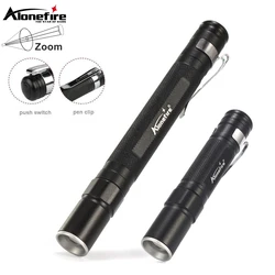 Linterna táctica LED XPE con zoom ajustable compacta portátil