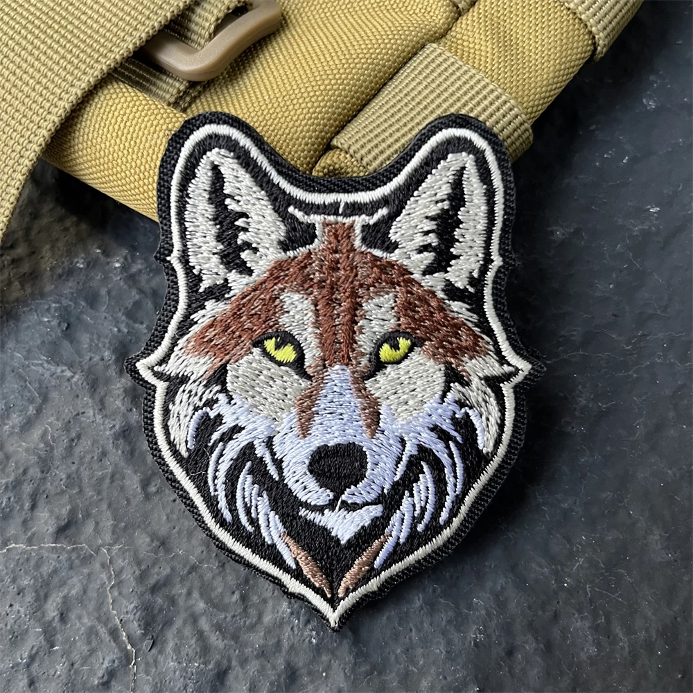 Parches de gancho y bucle bordados de lobo, insignias de moral táctica, mochilas militares, pegatinas decorativas - imagen 5