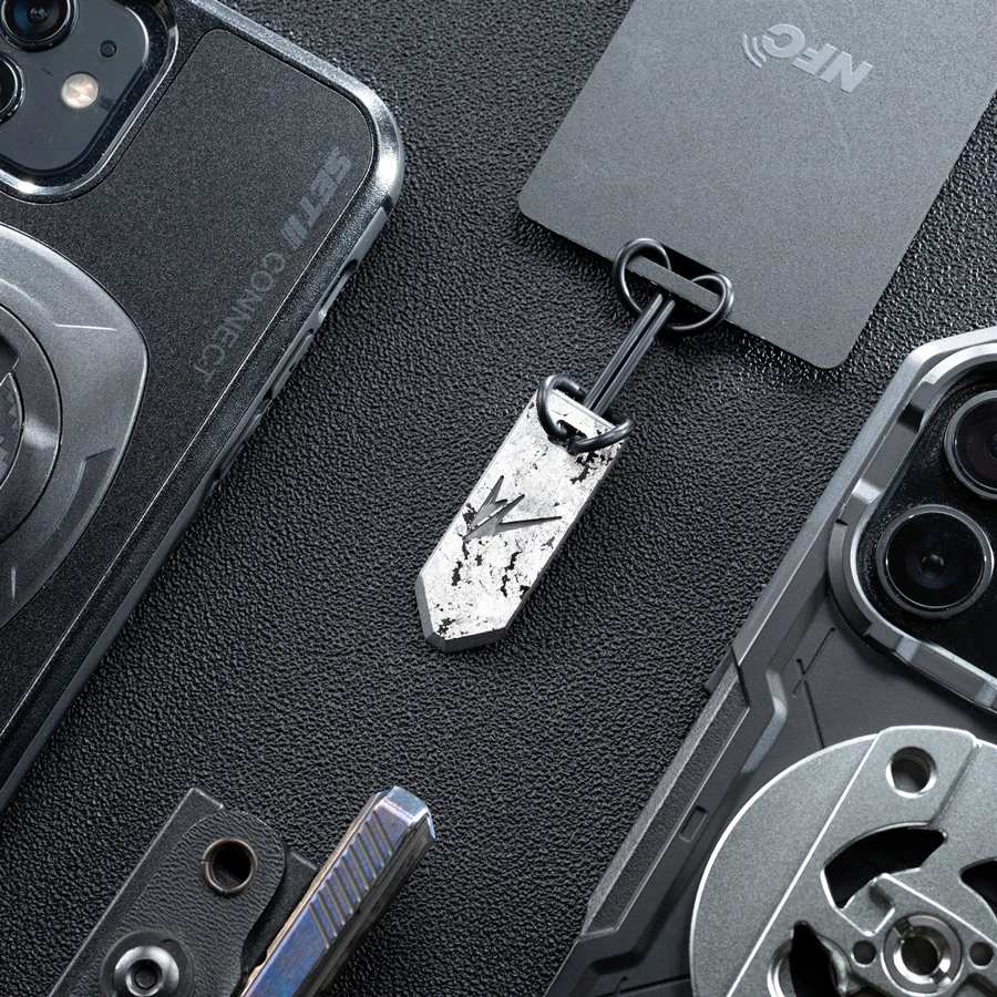 Parche forjado con etiqueta colgante de fibra de carbono, aplique táctico de escenario multitarea para decoración de mochila DIY, herramienta EDC con mango de tracción rápida - imagen 3