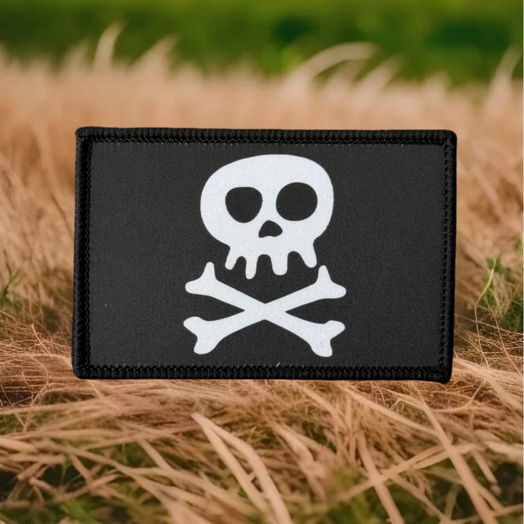 Parche divertido de huesos cruzados de calavera, insignia de moral táctica, gancho impreso de advertencia y bucle, mochila, ropa, pegatina decorativa, brazalete - imagen 3