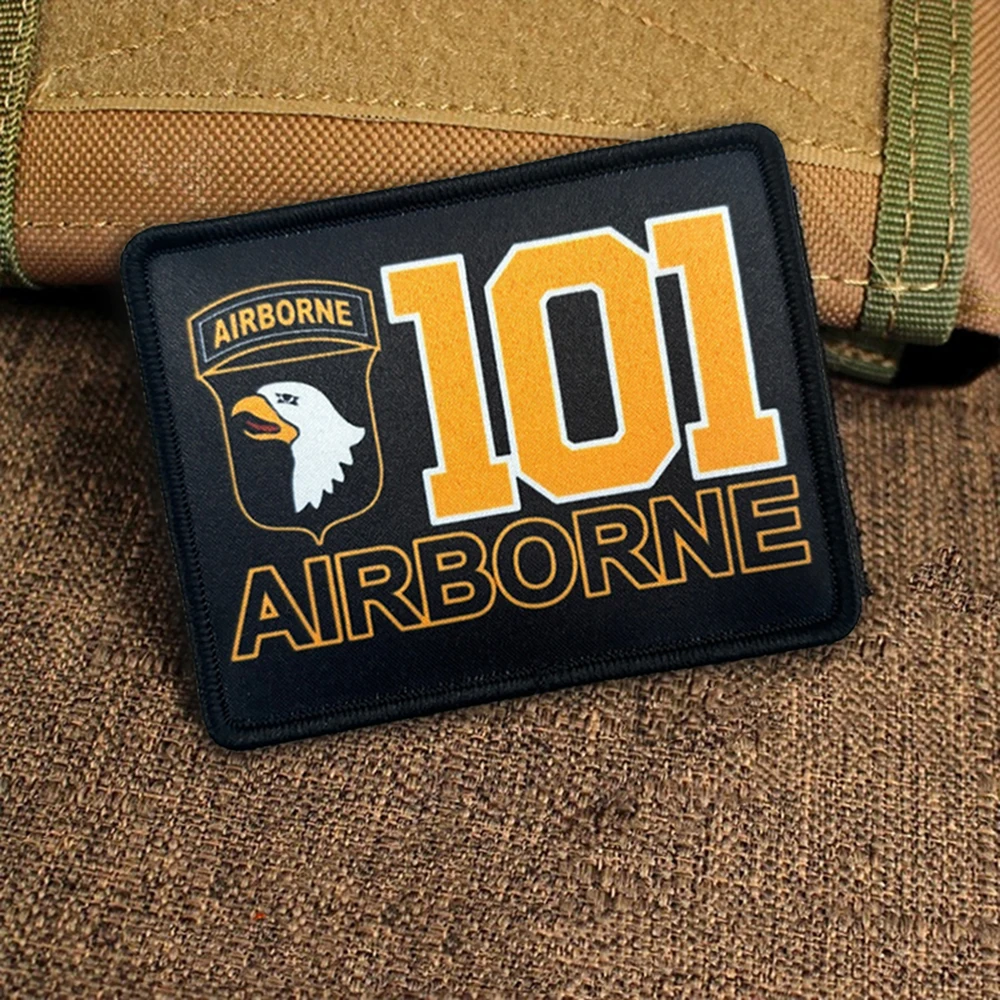Parche táctico de moral de la 101a División Aerotransportada, insignia militar, pegatinas para mochila, brazalete con gancho y bucle de águila, aplique para casco - imagen 3