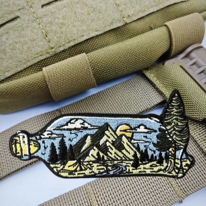 Parche bordado de bosque de montaña, chaleco táctico, insignia de moral con gancho y bucle, pegatinas decorativas para mochila, parches para brazalete para ropa - imagen 2