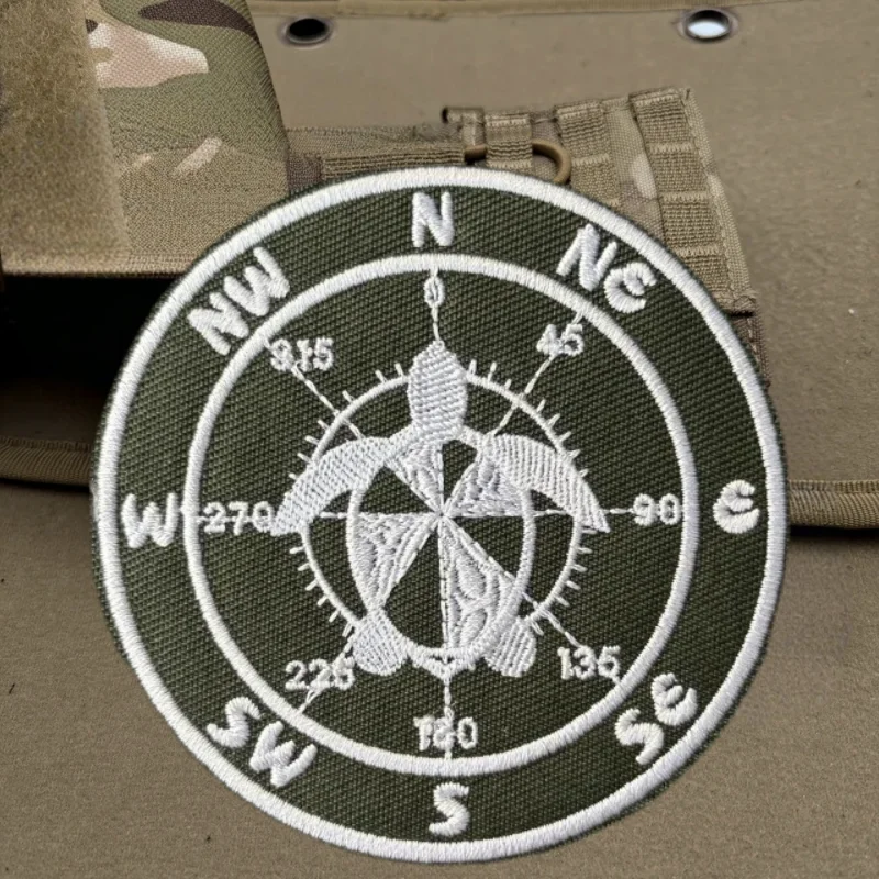 Parche táctico bordado brújula gancho-bucle insignia para mochila - imagen 4