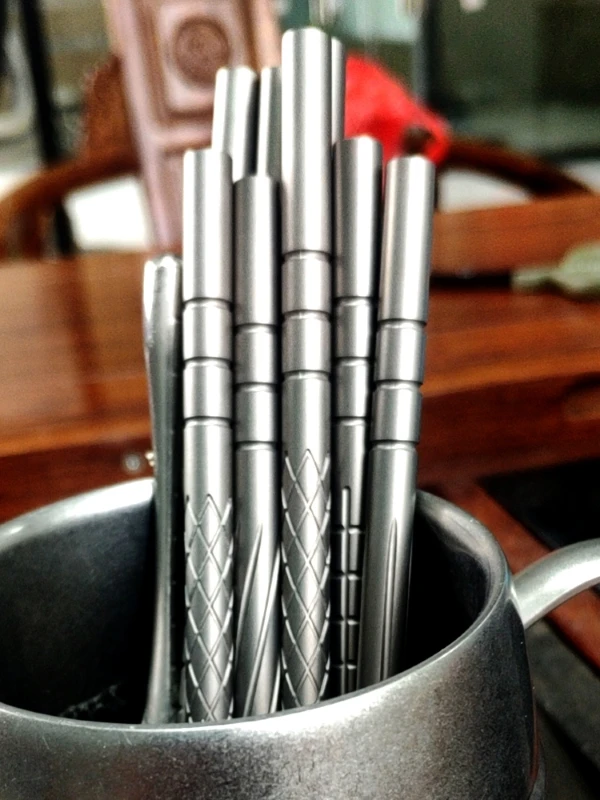 Pajita de titanio puro más gruesa y funda K, Metal saludable, resistente a altas temperaturas, 18CM, 1 unidad - imagen 5