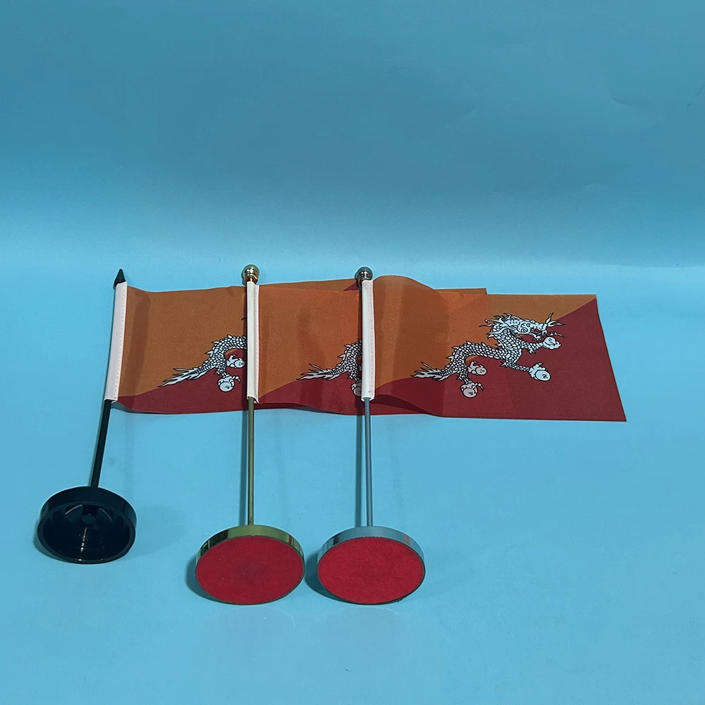 BANDERA DE SKY Escritorio de oficina pequeña bandera de Bhután 14x21cm poliéster BT Bandera nacional de Bhután Banner de país Adornos de escritorio Banderas - imagen 2