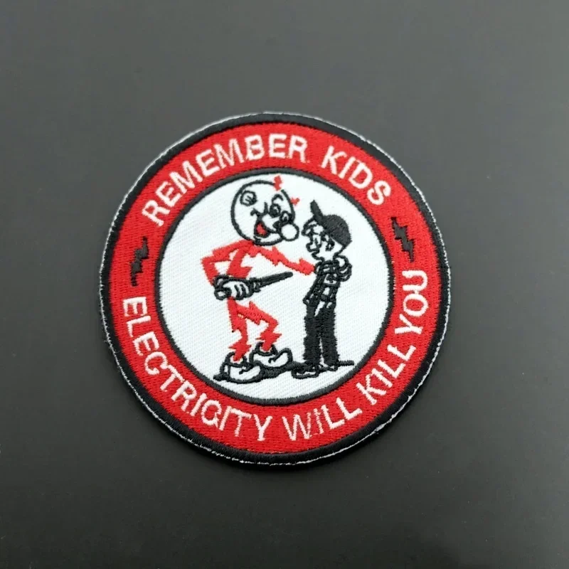 Insignia bordada para niños, pegatinas para mochilas, equipo táctico para exteriores, para mantenerse seguro y lejos de la moral de la electricidad - imagen 3