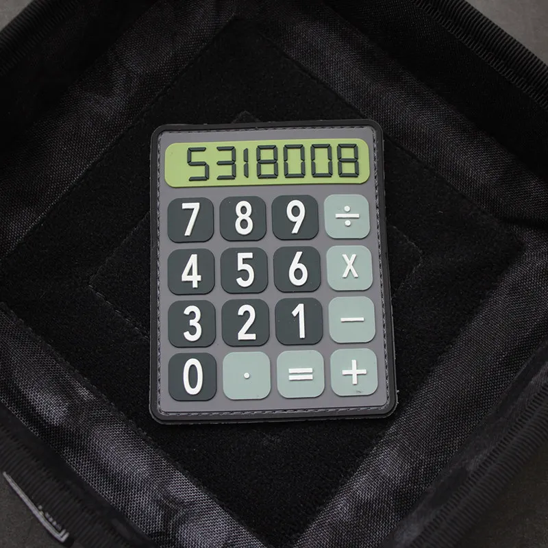 Calculadora parche de PVC brazalete táctico goma suave para ropa casco bolsa decoración - imagen 2