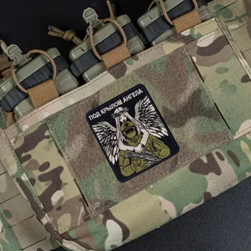 Sob las alas de un ángel parches bordados para ropa proteger soldados insignia de moral pegatinas de mochila táctica militar - imagen 4