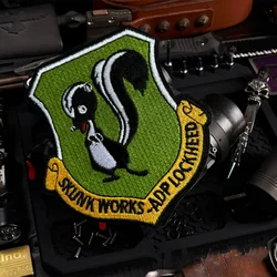 LOCKHEED-MARTIN SKUNK WORKS parche táctico bordado divertido brazalete con gancho y bucle insignia de moral militar ropa pegatinas para mochila
