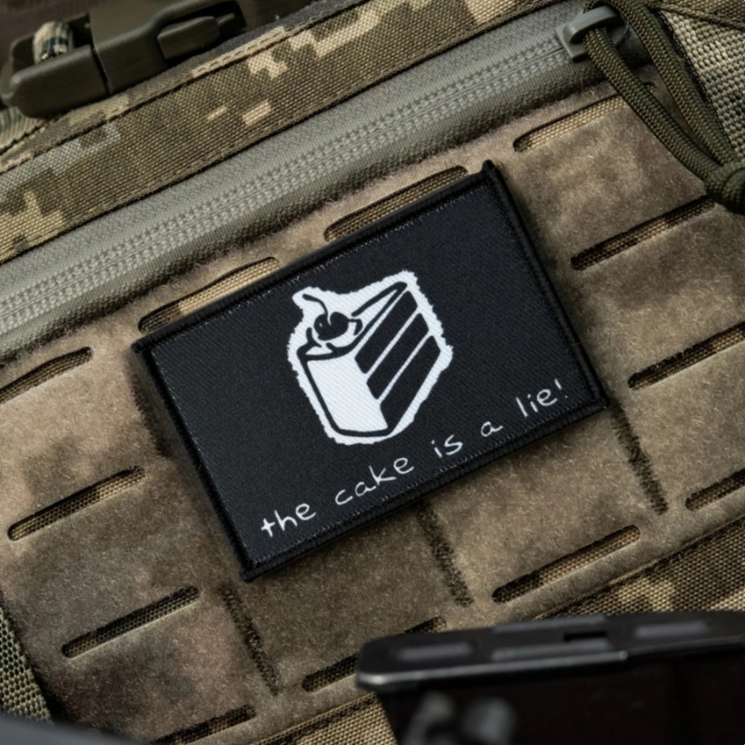 Parche impreso The Cake Is A Lie Portal, insignia de moral táctica, parches militares de gancho y bucle para ropa, mochila, pegatina personalizada