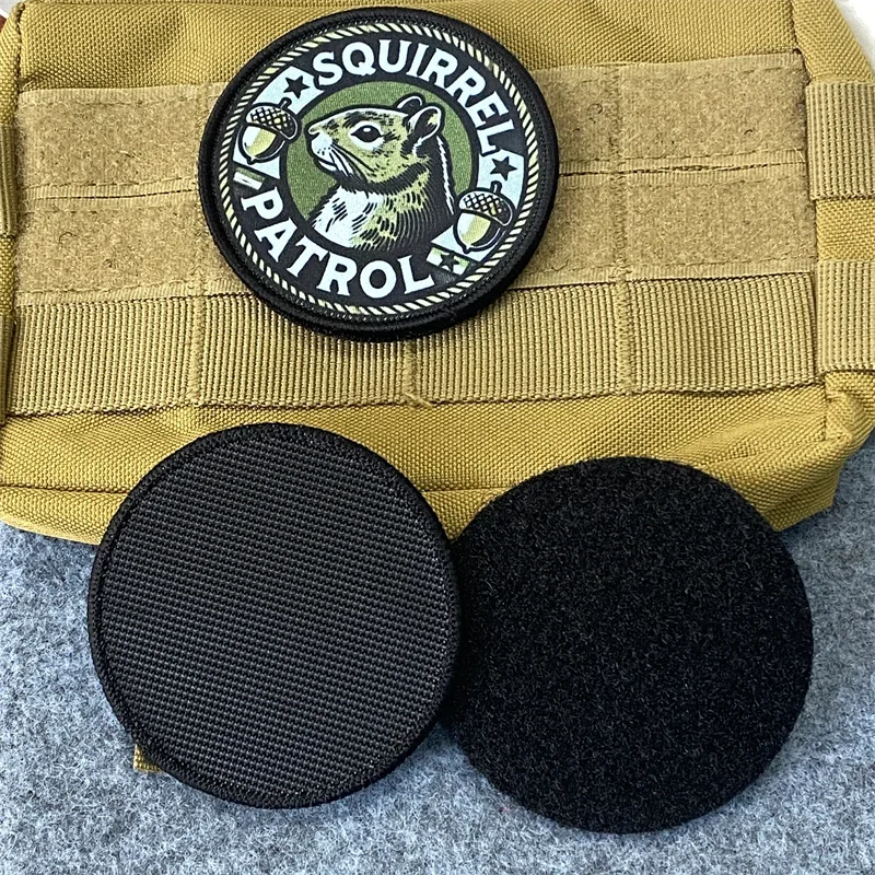 Parche con estampado de ardilla secreta, pegatina de Dogecoin Wow, insignia de moral militar, gancho y lazo, brazalete, parches de ropa, mochila - imagen 3