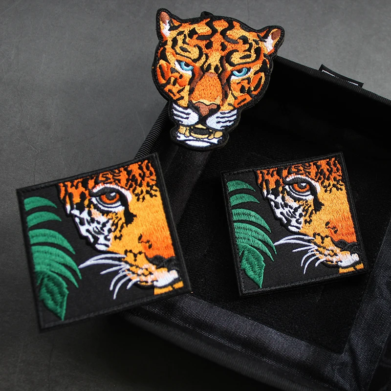 Accesorios para bolsa al aire libre, insignia de tigre de la selva, brazalete colorido completamente bordado, ropa de moral, parche para chaqueta de mochila con gancho y bucle - imagen 2
