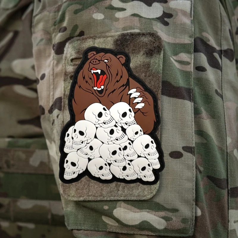 Parche de PVC irritable de oso marrón para humanos, chaleco táctico con gancho y bucle, insignia de moral, pegatinas para mochila, parches para brazalete para ropa