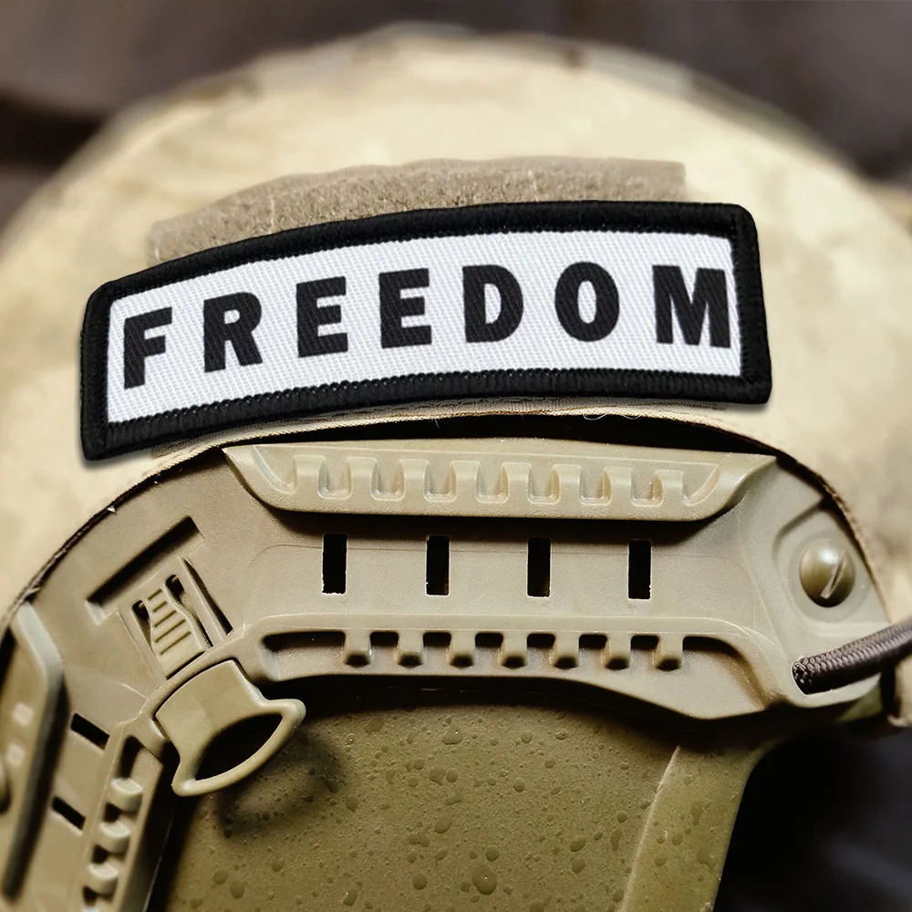 Parche patriótico "FREEDOM", insignia de moral táctica, gancho y bucle divertido, mochila militar, pegatina para ropa, brazalete