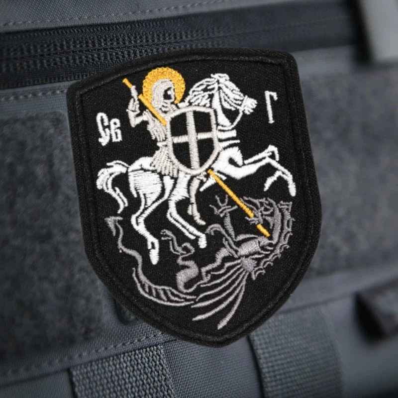 Parche bordado Arcángel Miguel insignia táctica con gancho - imagen 4