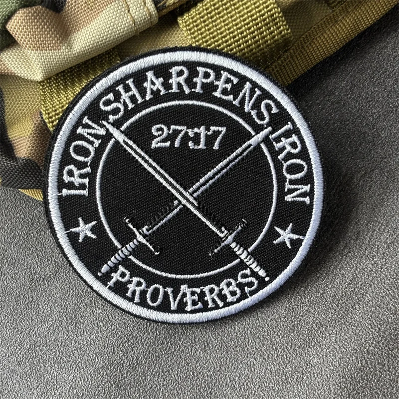 Parche bordado de espadas dobles militares para ropa, gancho, insignias de moral táctica, parches, pegatinas para mochila - imagen 4