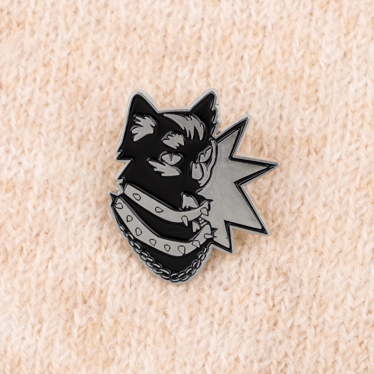 Pin esmalte gato negro punk gótico con estrellas para chaquetas - imagen 5
