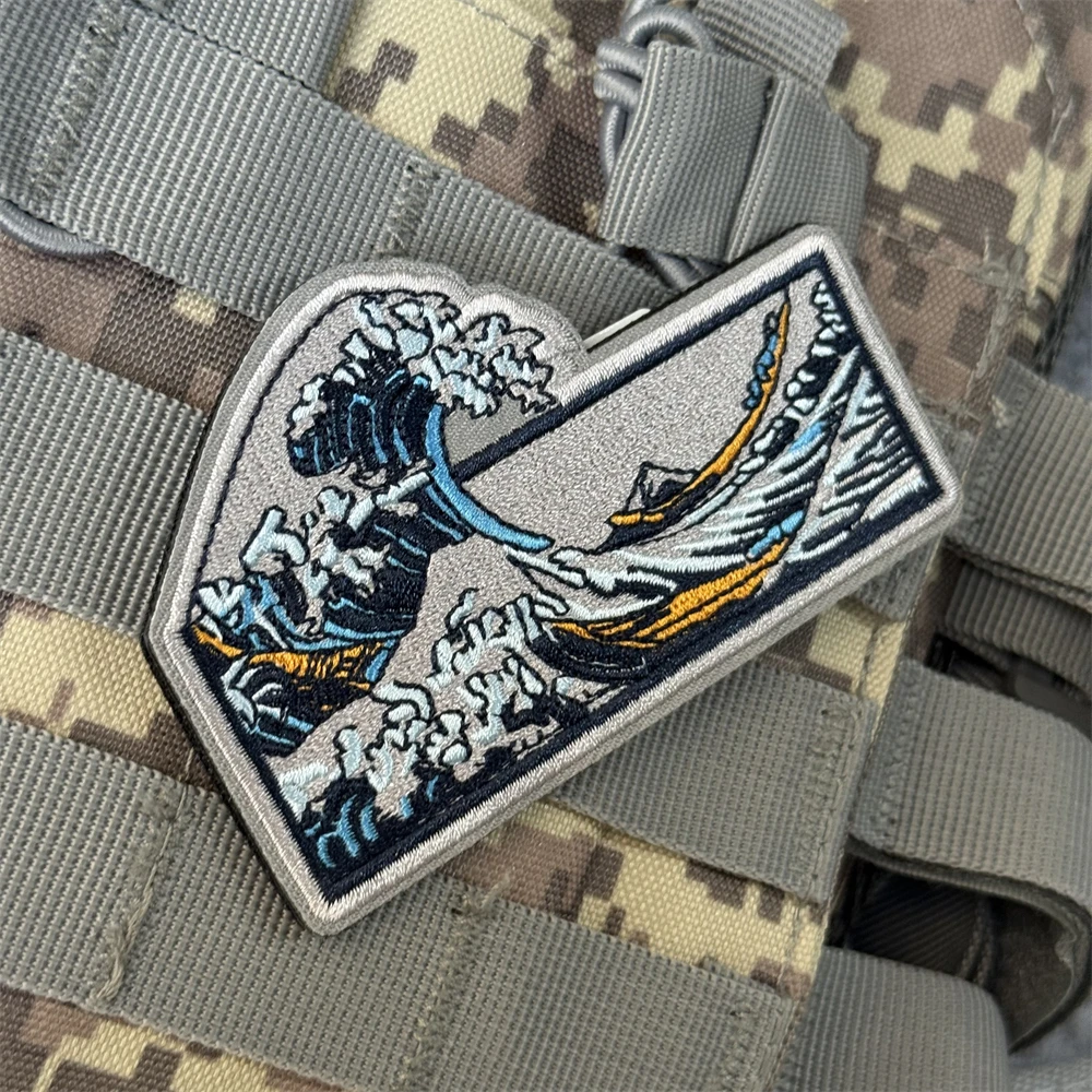 Parche de ondas en el océano, insignia de moral táctica, parches bordados de gancho y bucle para ropa, equipo militar, pegatina para casco - imagen 4