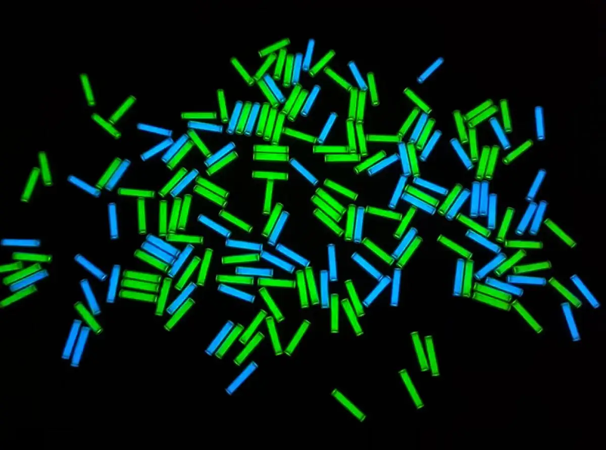 Trompeta autoluminosa suiza, tubo fluorescente, Spinner para la yema del dedo, luz fluorescente para manualidades, llavero, luz de señal colgante - imagen 2