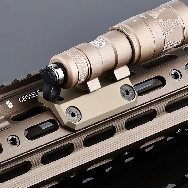 Soporte offset linterna Surefire M300 M600 – Táctico para riel SMR - imagen 2