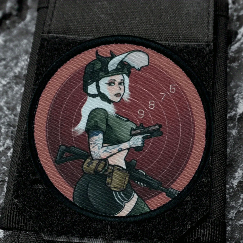 Parche táctico para chica de tiro al objetivo, parches de gancho y bucle impresos, insignia de moral militar, apliques, brazalete, pegatinas para mochila - imagen 5