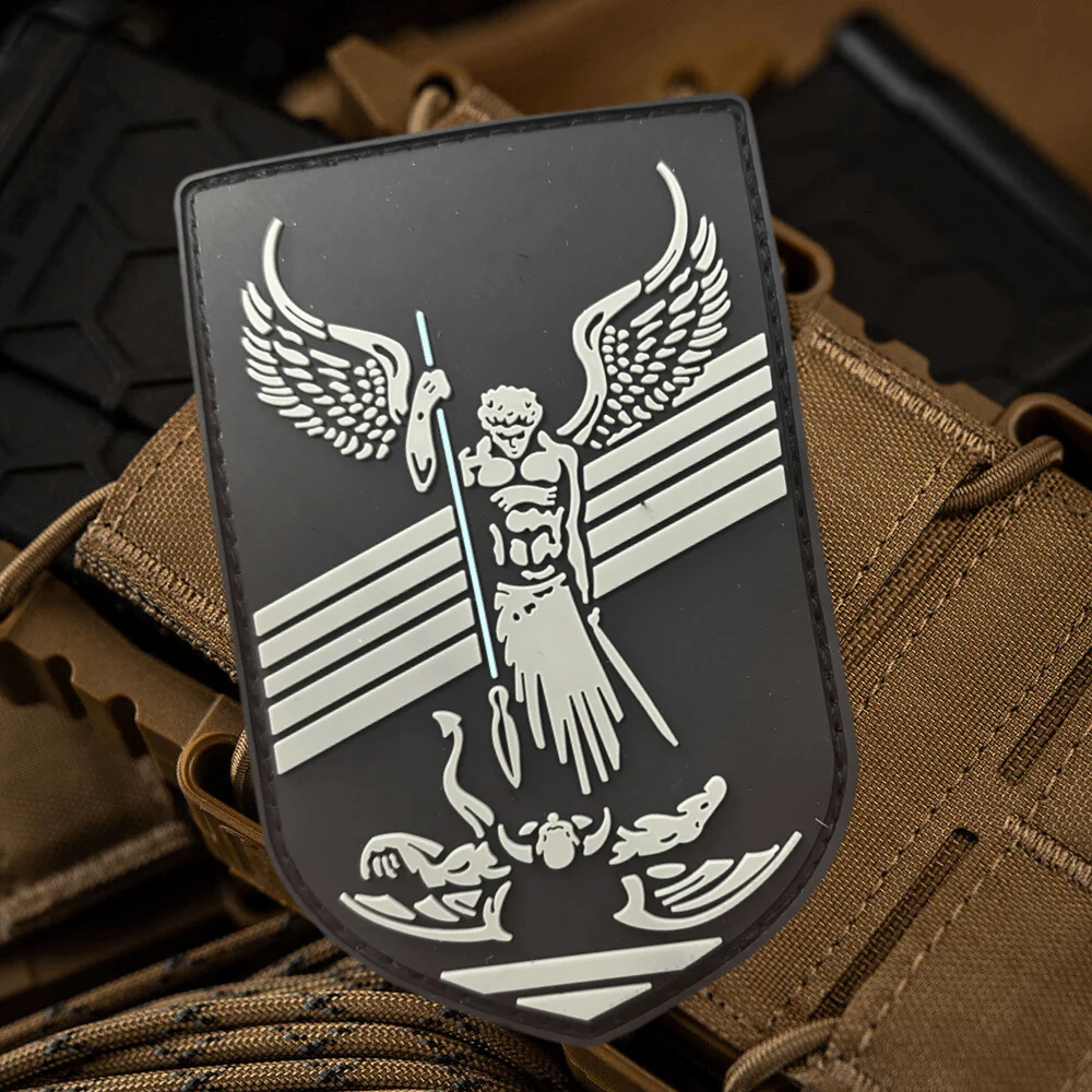 Parche táctico de moral "buenos siempre ganancias", parches de gancho y bucle de PVC, insignia militar del Arcángel, brazalete, mochila, pegatinas para ropa - imagen 2