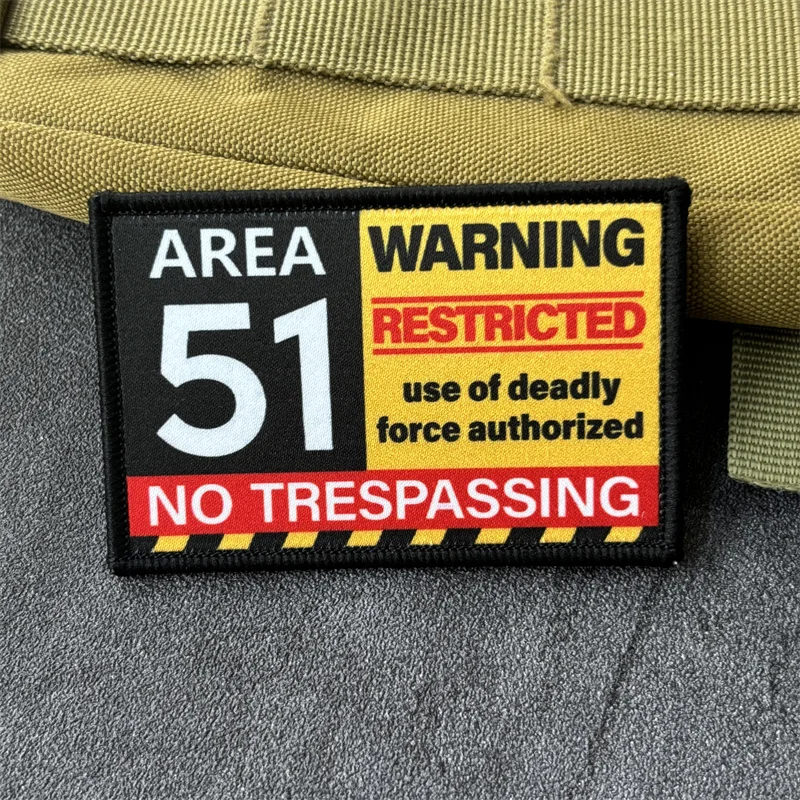 Parche con estampado "WARNING", insignia de moral táctica "RESTRICADA", gancho con bucle, parches para ropa militar "sin huellas", pegatina para mochila - imagen 3