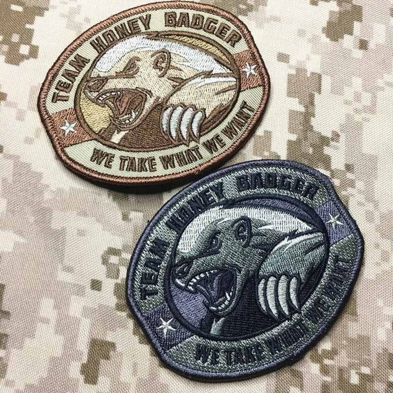 Parche bordado de corazón de amor de chica conejito Sexy, equipo de entrega de cierdo, insignia 'We Take What We Want' de tejón de miel para ropa - imagen 2