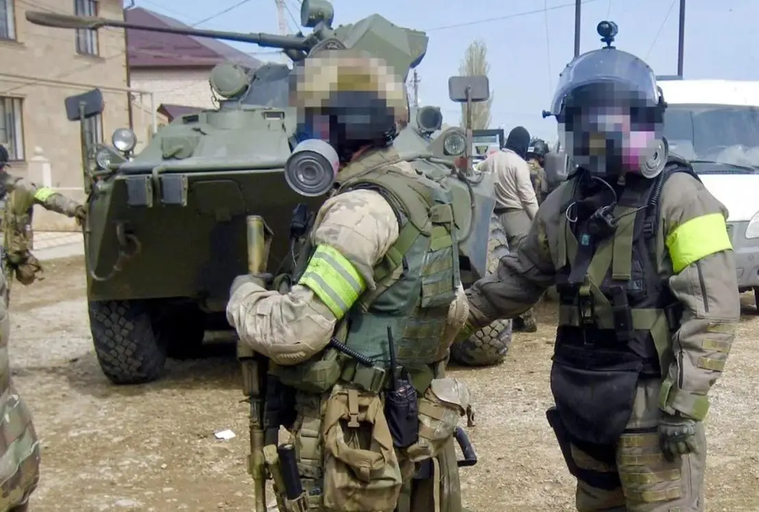 Insignia reflectante doble rusa FSB MVD identificación de amigo o enemigo insignia reflectante SSO rusa brazalete llamativo de noche - imagen 3