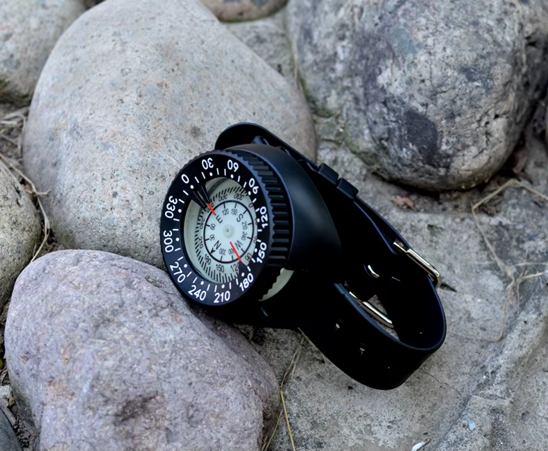 Brújula de buceo impermeable elástica tipo reloj para submarinismo