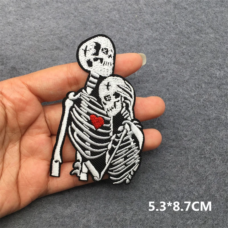 Parches para planchar en blanco y negro para ropa, parches de calavera Punk en ropa, parche bordado, apliques DIY, insignias, pegatina - imagen 3