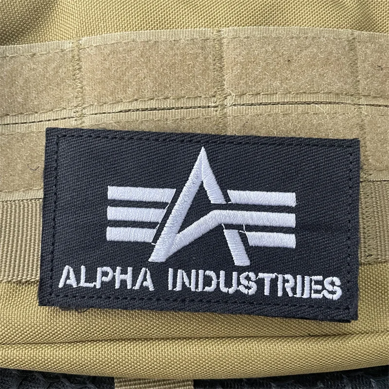 ALPHA inidutries parches bordados, insignia de moral táctica de gancho y bucle, brazalete militar, equipo al aire libre, pegatina de mochila - imagen 4