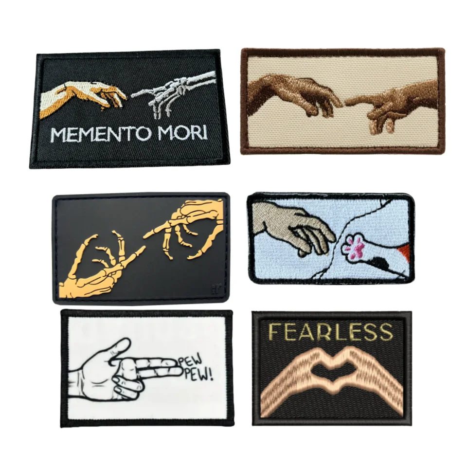 Memento Mori-insignia de moral táctica, brazalete de dedo con esqueleto de gancho y bucle, parches divertidos para sujetar las manos, pegatinas para mochila