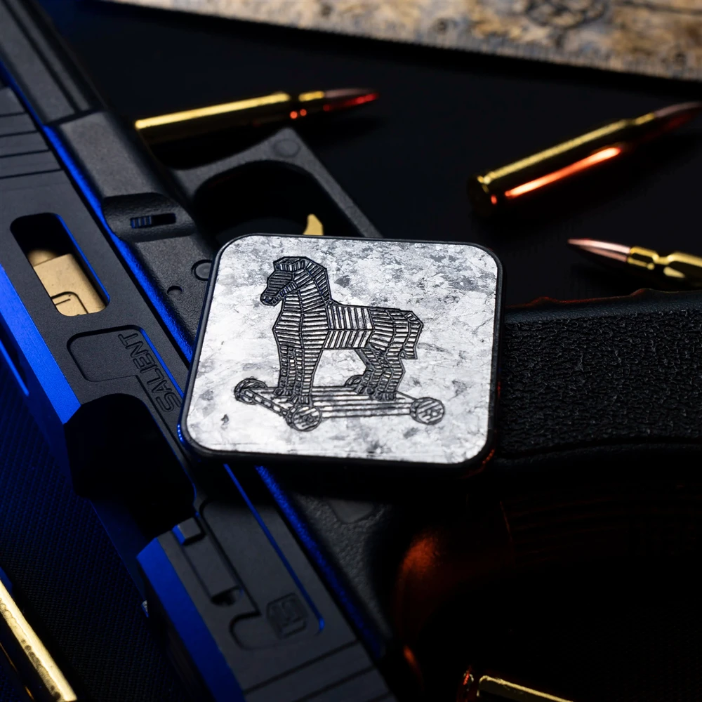 Parche táctico de fibra de carbono Octopus Trojan con apliques DIY cuadrados plateados con incrustaciones para decoración de ropa y mochila - imagen 4