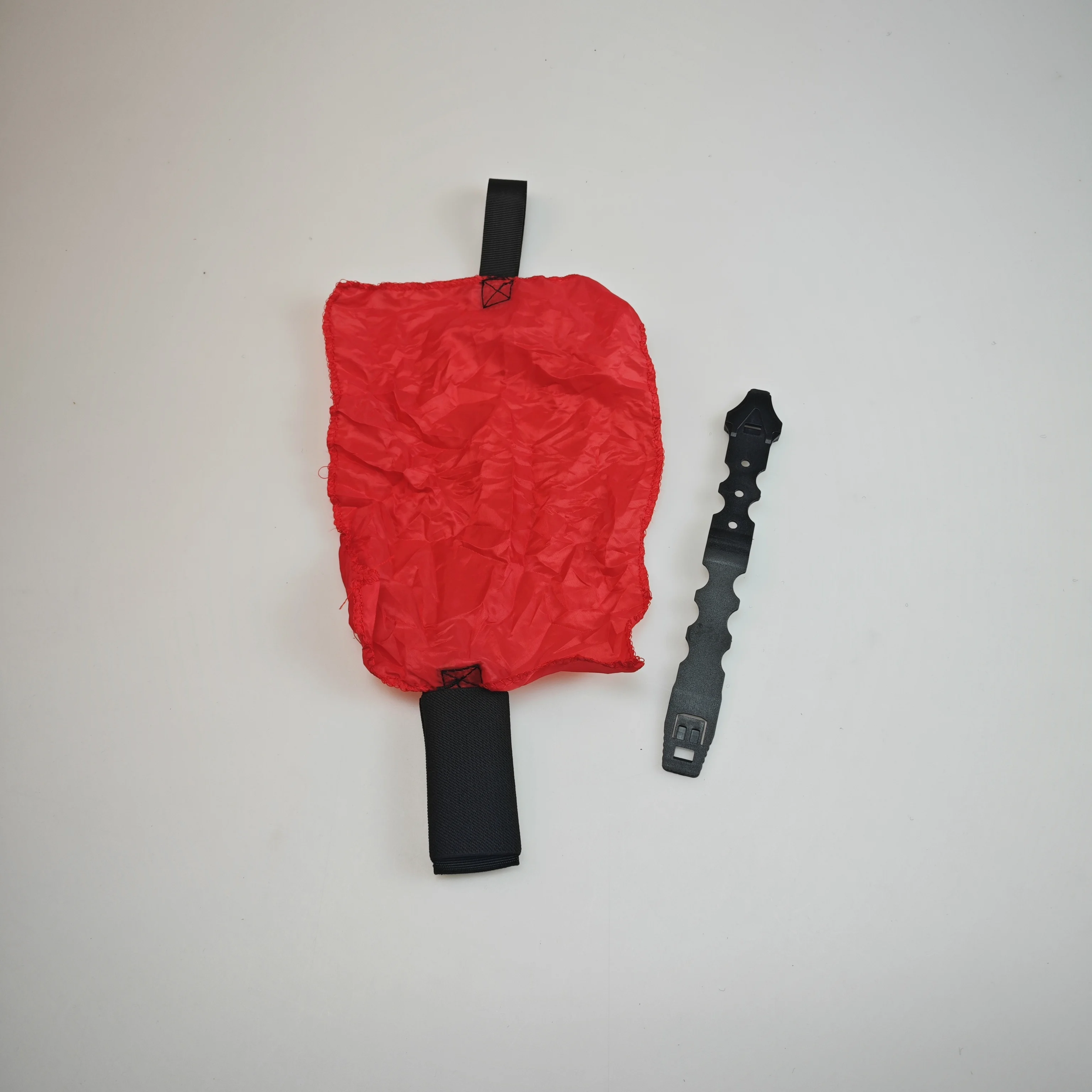 Juego de agua al aire libre Tira indicadora de muerte de apertura rápida con bandera de golpe montada en Molle - imagen 2