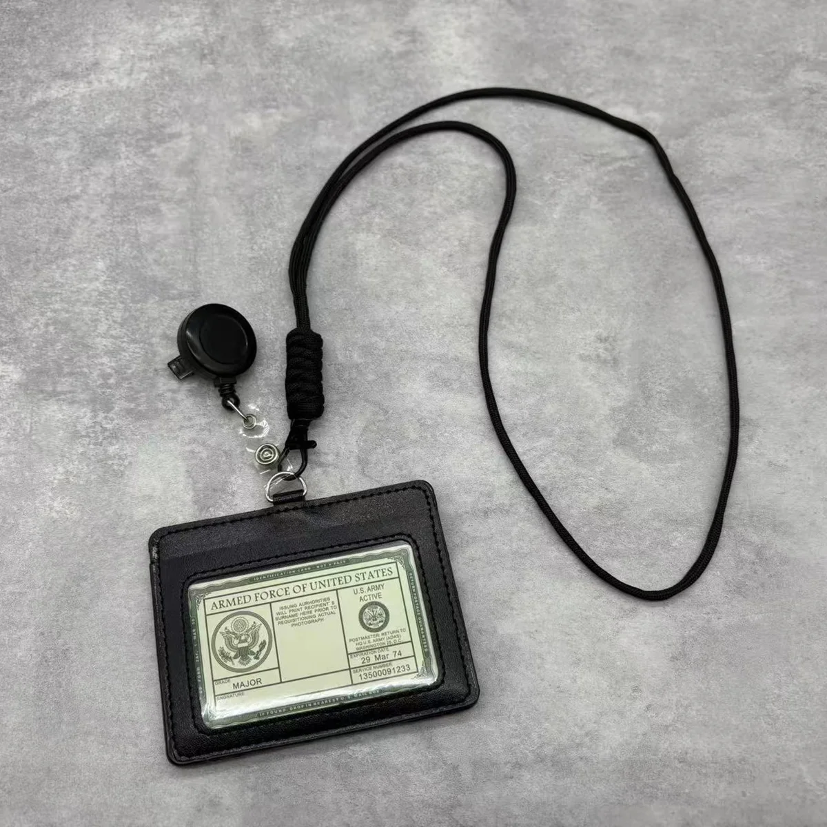 Portatarjetas integrado con gancho y bucle con funda para tarjetas y etiqueta de identificación