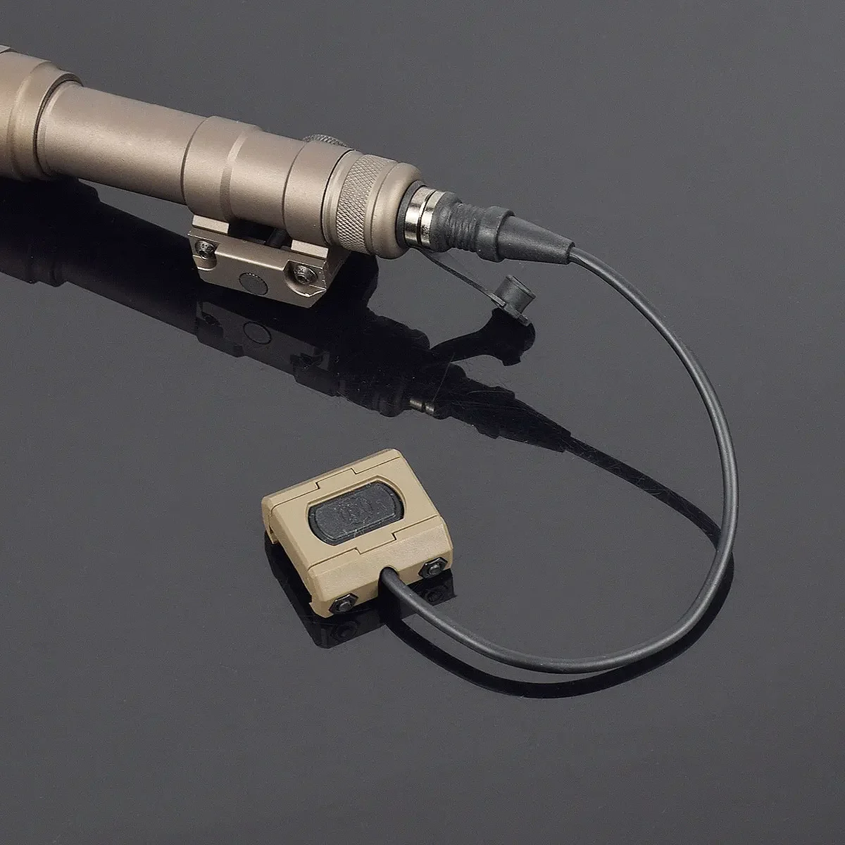 Modbutton de interruptor de presión doble remoto táctico para arma Surefire M300 M600, luz Airsoft DBAL PEQ15 compatible con riel Picatinny m-lok - imagen 5