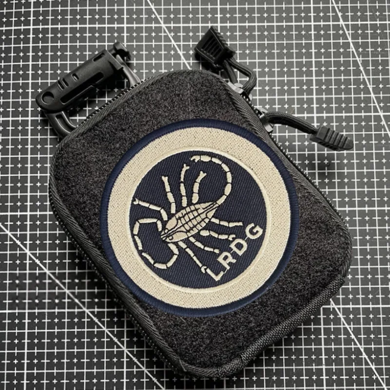 LRDG parche de escorpión moral táctica insignia bordada gancho y bucle mochila militar ropa pegatina decorativa brazalete - imagen 3