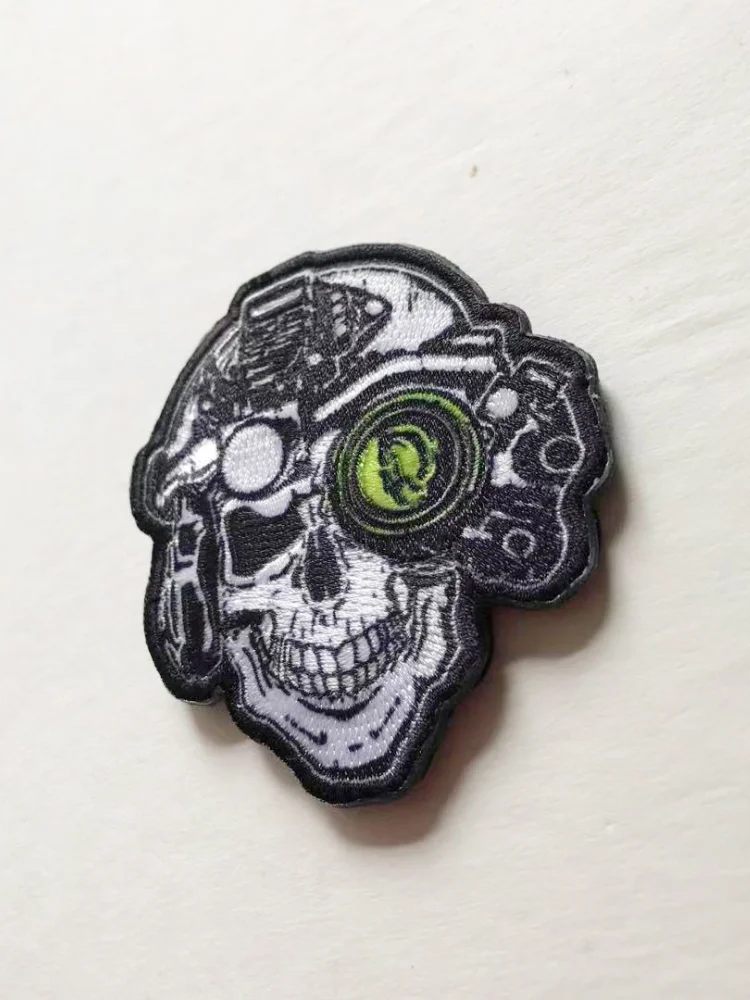 Parche de mochila al aire libre con brazalete bordado de calavera táctica - imagen 3