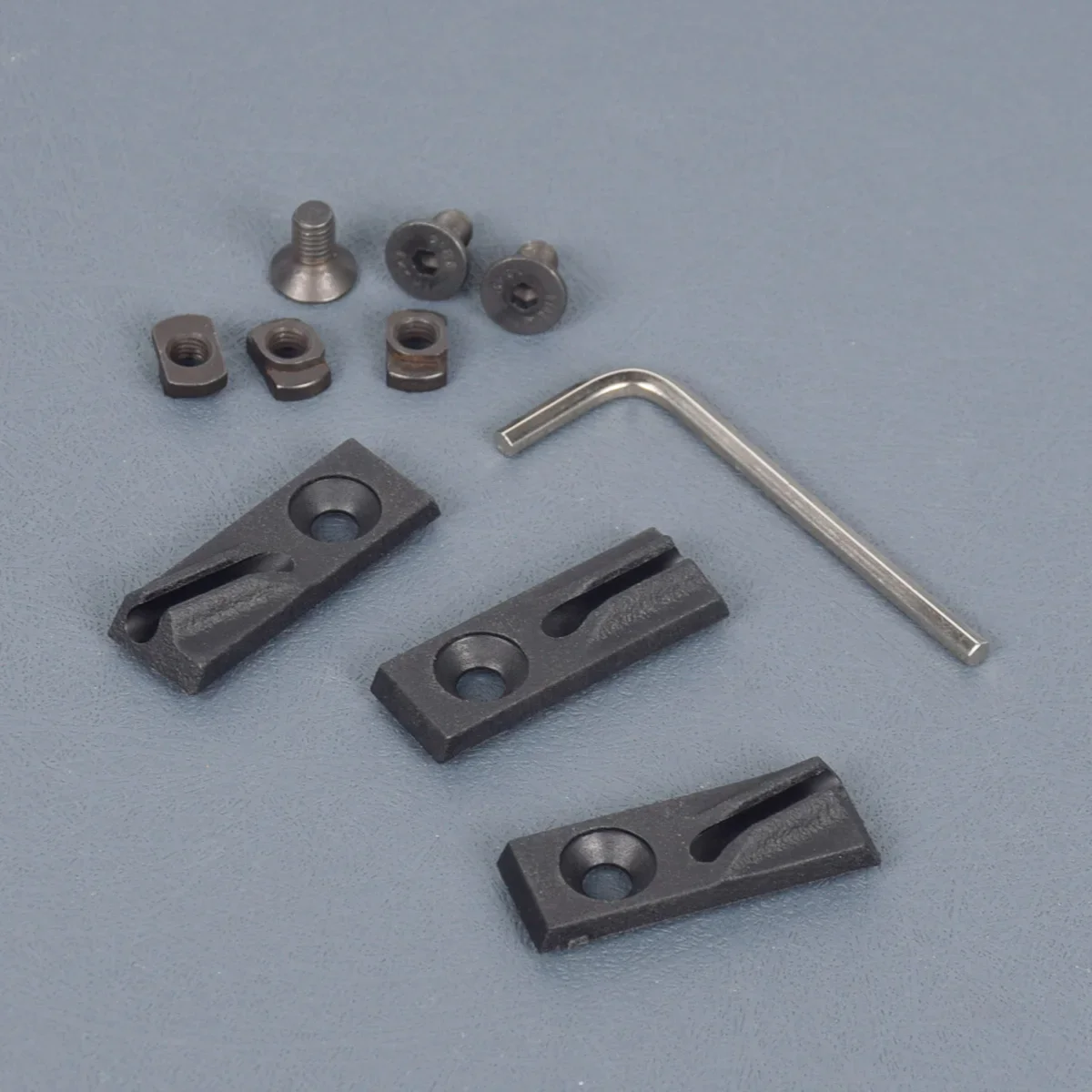 Sistema de guía de cables Pictinny M-LOK táctico para gestión de cables M300 M600 3 unids/set linterna láser Surefire Clip de interruptor remoto - imagen 5