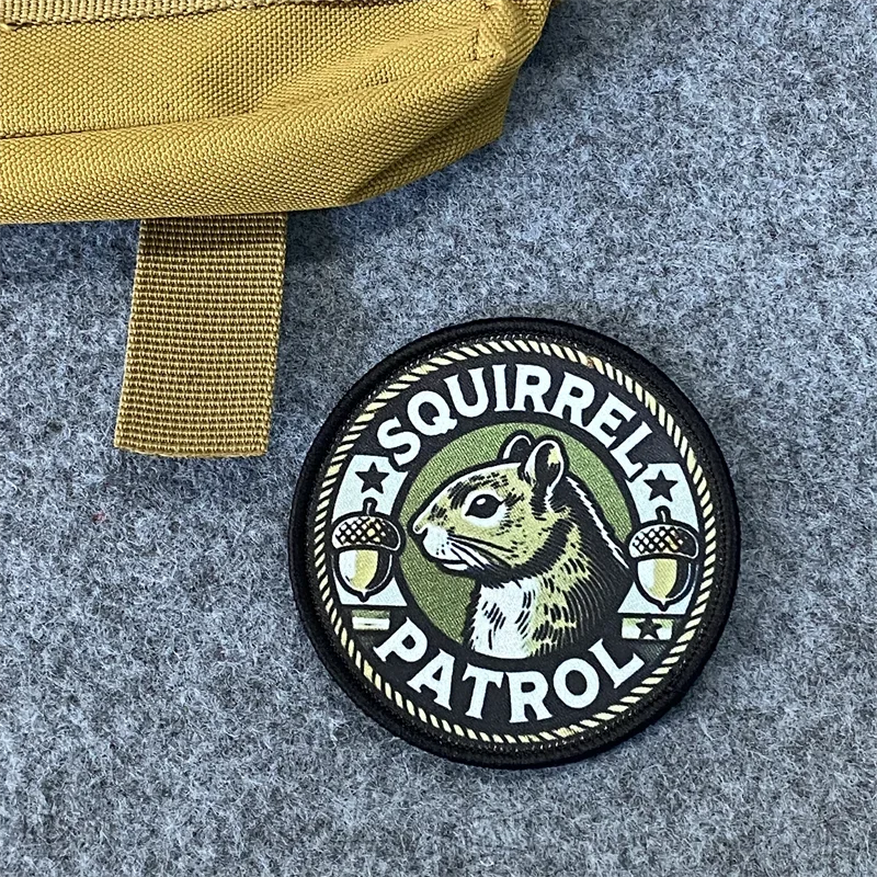 Parche con estampado de ardilla secreta, pegatina de Dogecoin Wow, insignia de moral militar, gancho y lazo, brazalete, parches de ropa, mochila - imagen 5